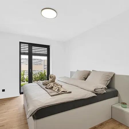 Family Living * Hviezdoslavov