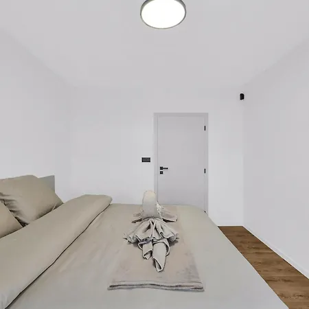 Family Living * Hviezdoslavov