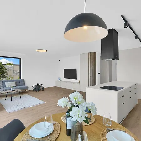 Family Living ヴィラ *